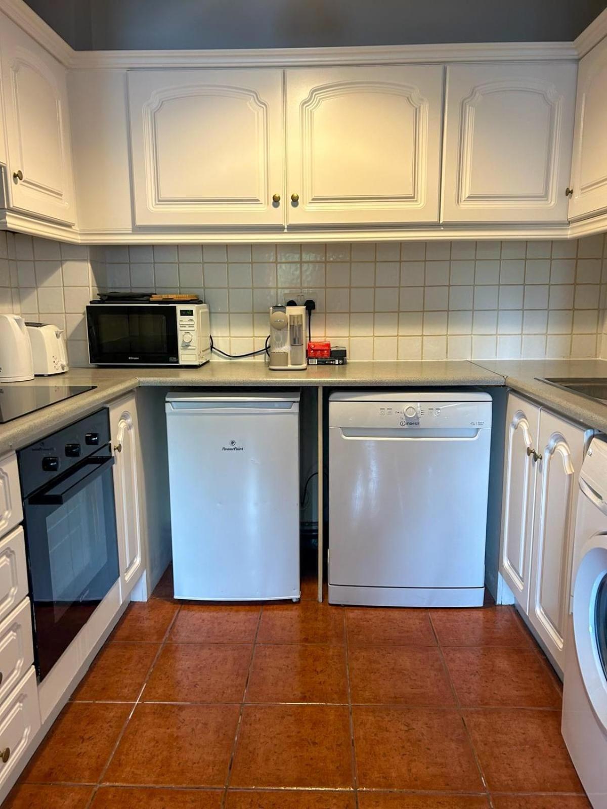 Nem House Apartment Galway Bagian luar foto